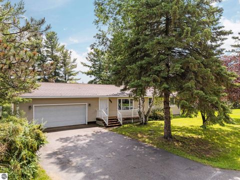 Tiny photo for 3039 Marmac Avenue, Traverse City, MI 49684 (MLS # 1947728)