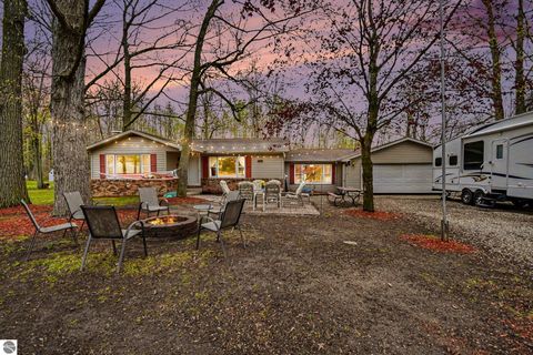 Photo of 280 N Sage Lake Road, Hale, MI 48739 (MLS # 1945125)