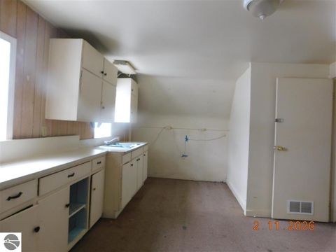 Tiny photo for 825 Wallace Street, Cadillac, MI 49601 (MLS # 1942453)