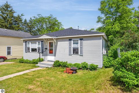 Tiny photo for 415 Crippen Street, Cadillac, MI 49601 (MLS # 1946547)