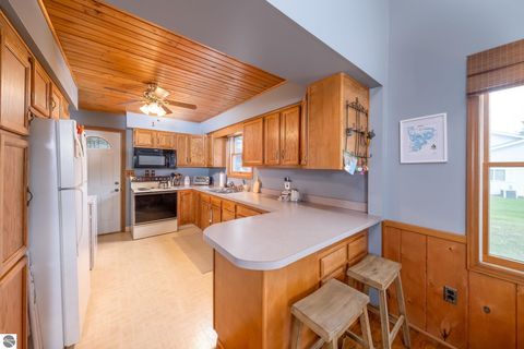 Tiny photo for 10197 E Royal Road, Canadian Lakes, MI 49346 (MLS # 1942734)