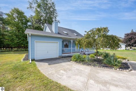 Tiny photo for 10197 E Royal Road, Canadian Lakes, MI 49346 (MLS # 1942734)