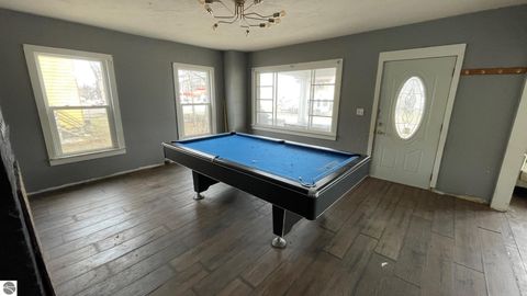 Tiny photo for 108 S Pine, St Louis, MI 48880 (MLS # 1942937)