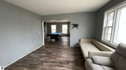 Tiny photo for 108 S Pine, St Louis, MI 48880 (MLS # 1942937)