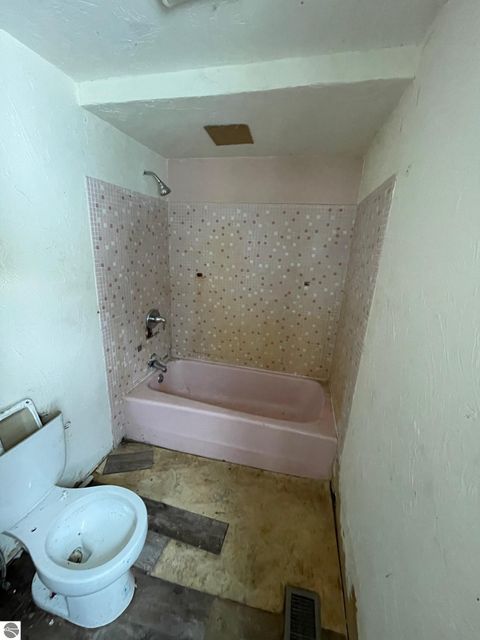 Tiny photo for 108 S Pine, St Louis, MI 48880 (MLS # 1942937)