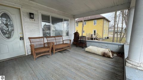 Tiny photo for 108 S Pine, St Louis, MI 48880 (MLS # 1942937)