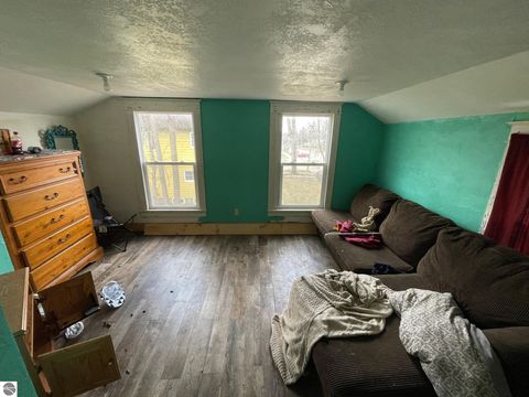 Tiny photo for 108 S Pine, St Louis, MI 48880 (MLS # 1942937)