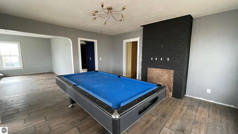 Tiny photo for 108 S Pine, St Louis, MI 48880 (MLS # 1942937)