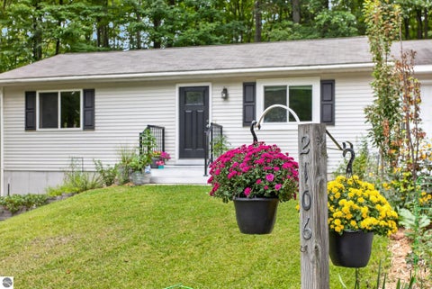 Photo of 2106 Kodiak Trail, Kingsley, MI 49649 (MLS # 1950129)