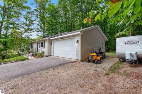 Tiny photo for 2106 Kodiak Trail, Kingsley, MI 49649 (MLS # 1950129)