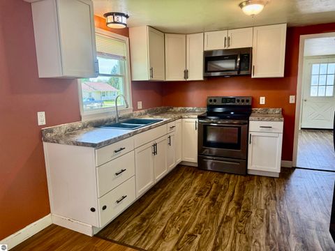 Tiny photo for 136 W Elizabeth Street, Alma, MI 48801 (MLS # 1944873)