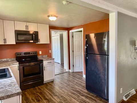 Tiny photo for 136 W Elizabeth Street, Alma, MI 48801 (MLS # 1944873)