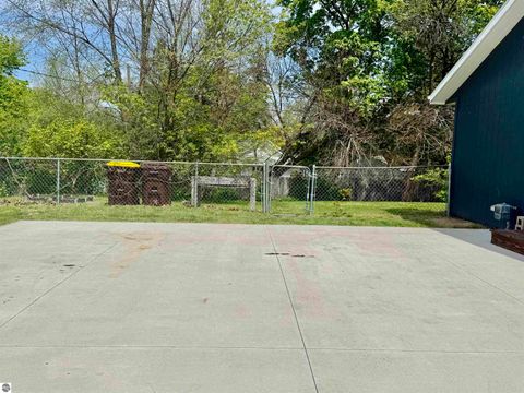 Tiny photo for 136 W Elizabeth Street, Alma, MI 48801 (MLS # 1944873)