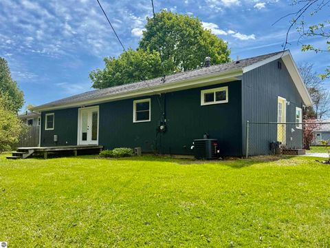 Tiny photo for 136 W Elizabeth Street, Alma, MI 48801 (MLS # 1944873)