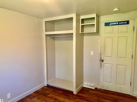 Tiny photo for 136 W Elizabeth Street, Alma, MI 48801 (MLS # 1944873)