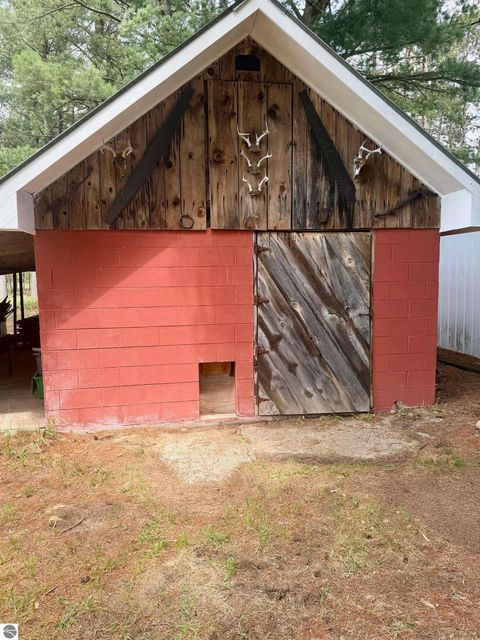 Tiny photo for 2659 N Johnson Road, Weidman, MI 48893 (MLS # 1945741)