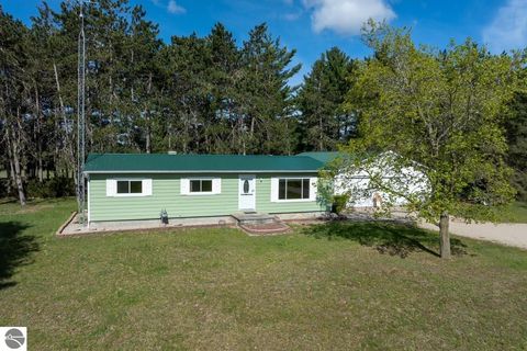 Tiny photo for 2659 N Johnson Road, Weidman, MI 48893 (MLS # 1945741)