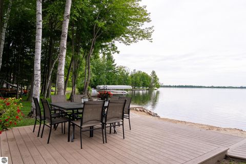 Tiny photo for 2095 Middle Haven Drive, Gladwin, MI 48624 (MLS # 1947189)