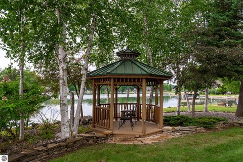 Tiny photo for 2095 Middle Haven Drive, Gladwin, MI 48624 (MLS # 1947189)