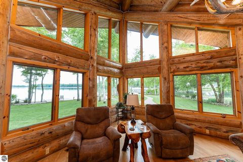 Tiny photo for 2095 Middle Haven Drive, Gladwin, MI 48624 (MLS # 1947189)