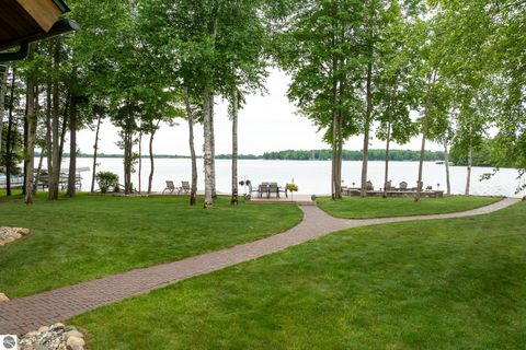 Tiny photo for 2095 Middle Haven Drive, Gladwin, MI 48624 (MLS # 1947189)