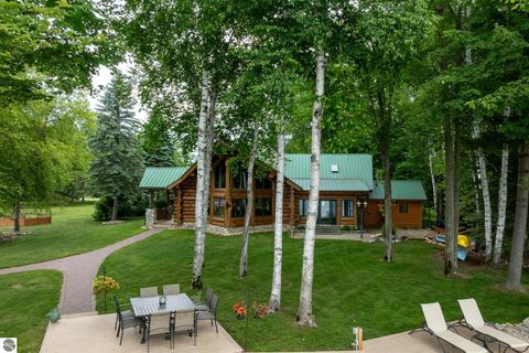 Tiny photo for 2095 Middle Haven Drive, Gladwin, MI 48624 (MLS # 1947189)