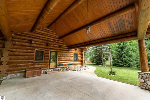 Tiny photo for 2095 Middle Haven Drive, Gladwin, MI 48624 (MLS # 1947189)
