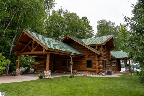 Tiny photo for 2095 Middle Haven Drive, Gladwin, MI 48624 (MLS # 1947189)