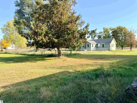 Tiny photo for 4774 W 16 Road, Mesick, MI 49668 (MLS # 1951609)