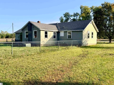 Tiny photo for 4774 W 16 Road, Mesick, MI 49668 (MLS # 1951609)
