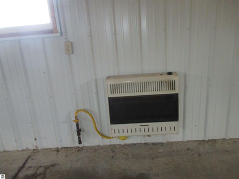 Tiny photo for 6203 S Whiteville Road, Mt Pleasant, MI 48858 (MLS # 1942344)