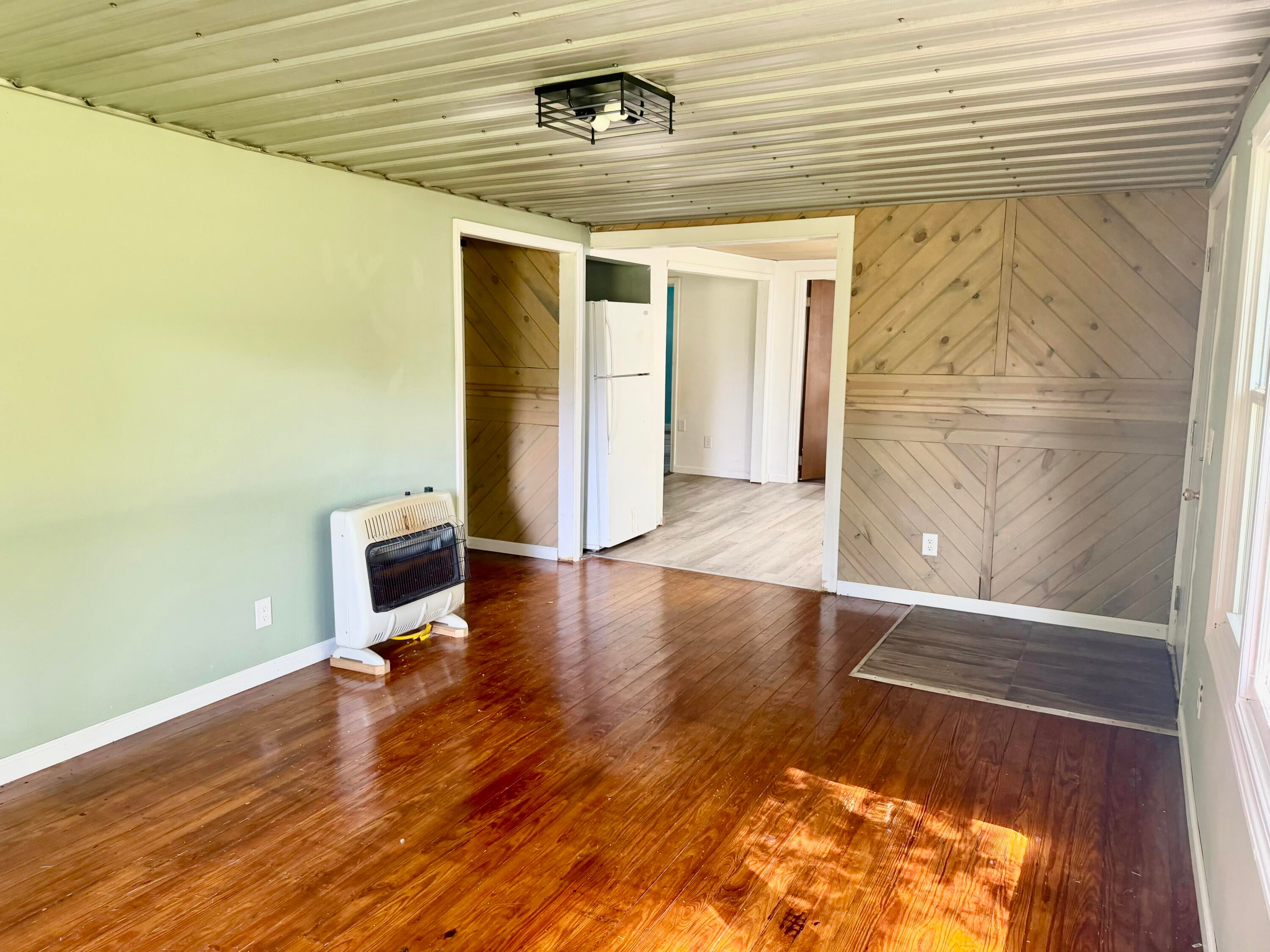 3021 Oaks Road - Photo 2