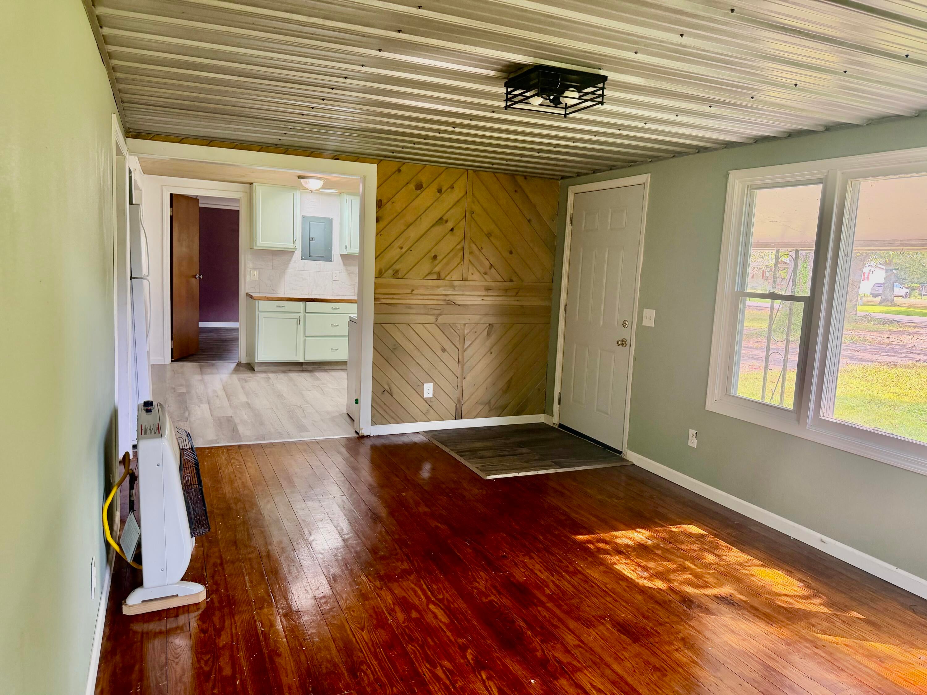 3021 Oaks Road - Photo 4