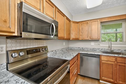 Photo of 421 Redding Road 70 #70, Lexington, KY 40517 (MLS # 25502415)
