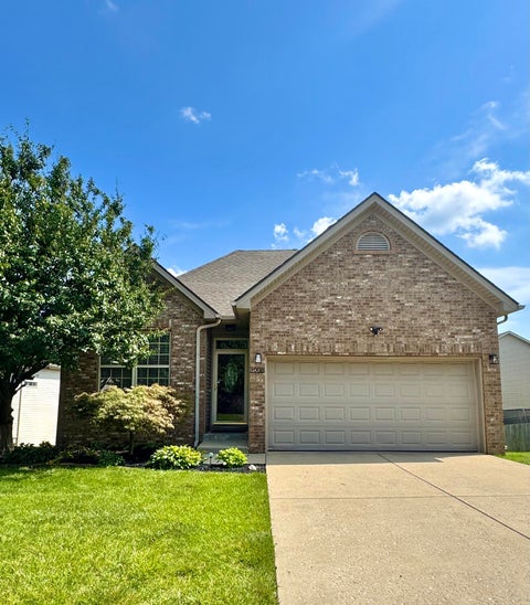 Property photo of 3008 Roundway Down Lane, Lexington, KY 40509
