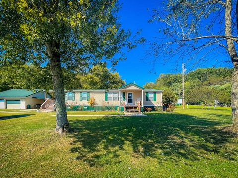 Photo of 995 Black Creek Rd, Clay City, KY 40312 (MLS # 25503643)
