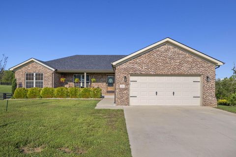 Photo of 192 Page Drive, Richmond, KY 40475 (MLS # 25501145)