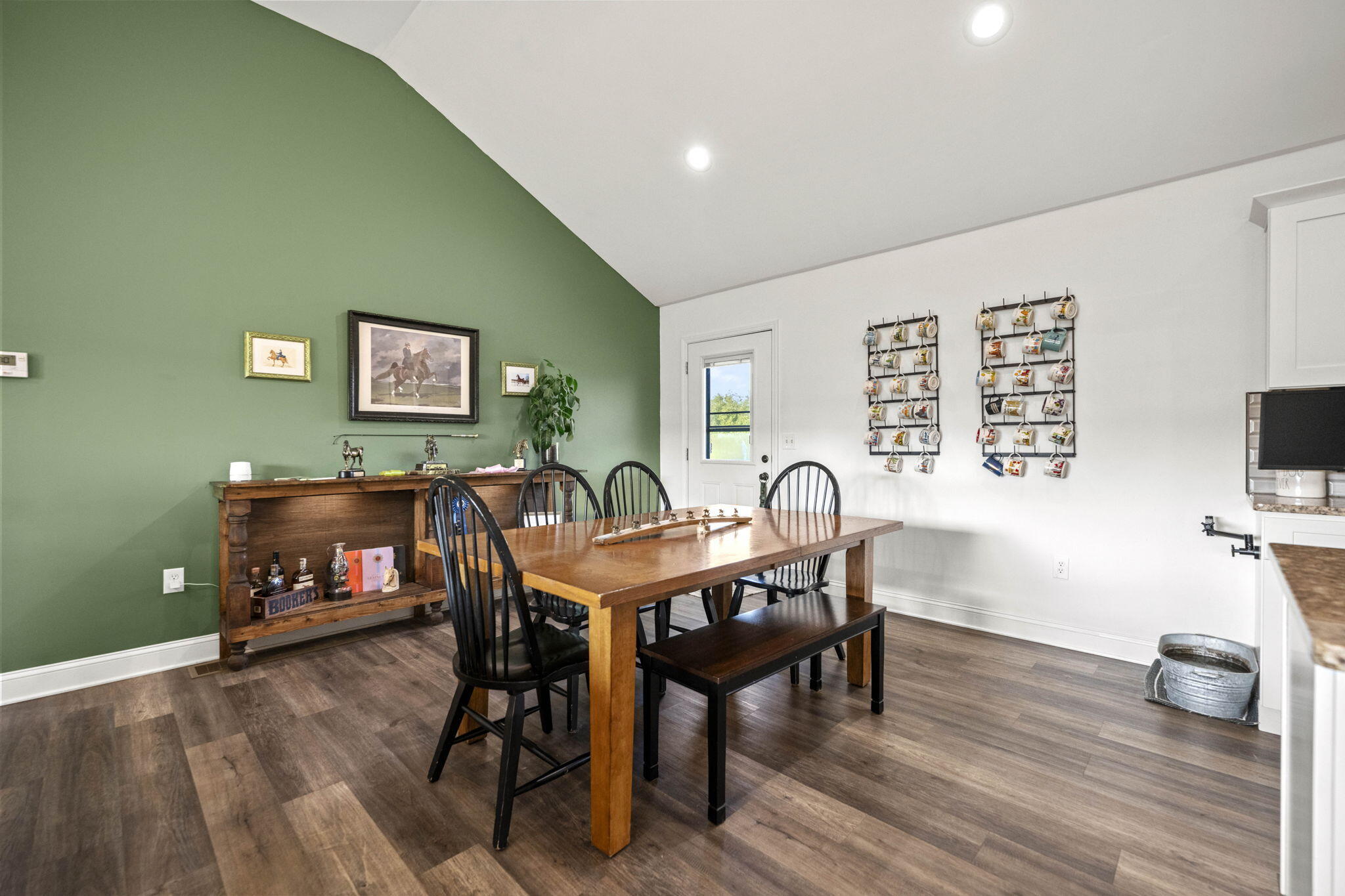 Richmond, Kentucky 40475, United States, 3 Bedrooms Bedrooms, ,2 BathroomsBathrooms,Residential,Active,209091