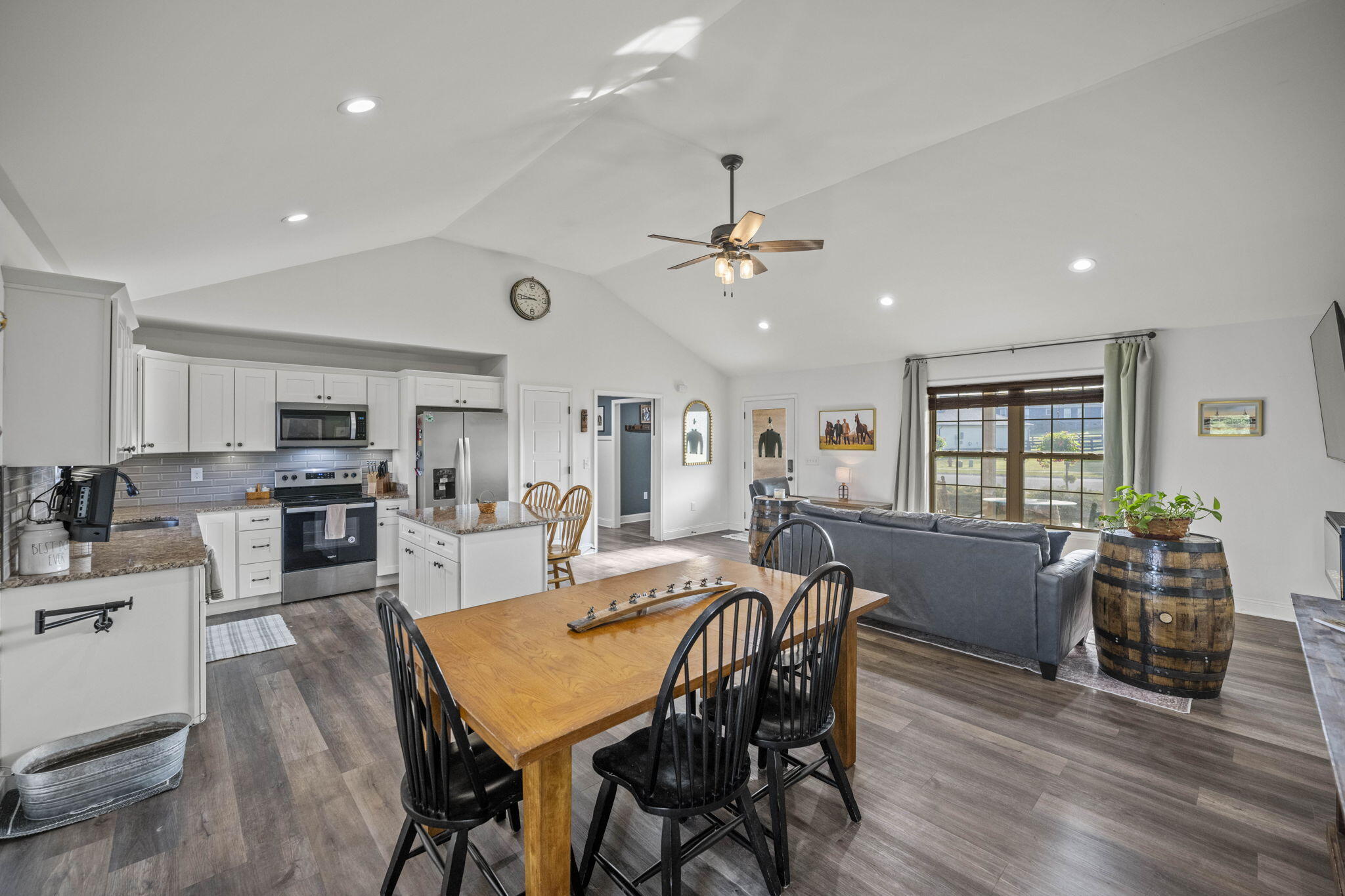 Richmond, Kentucky 40475, United States, 3 Bedrooms Bedrooms, ,2 BathroomsBathrooms,Residential,Active,209091