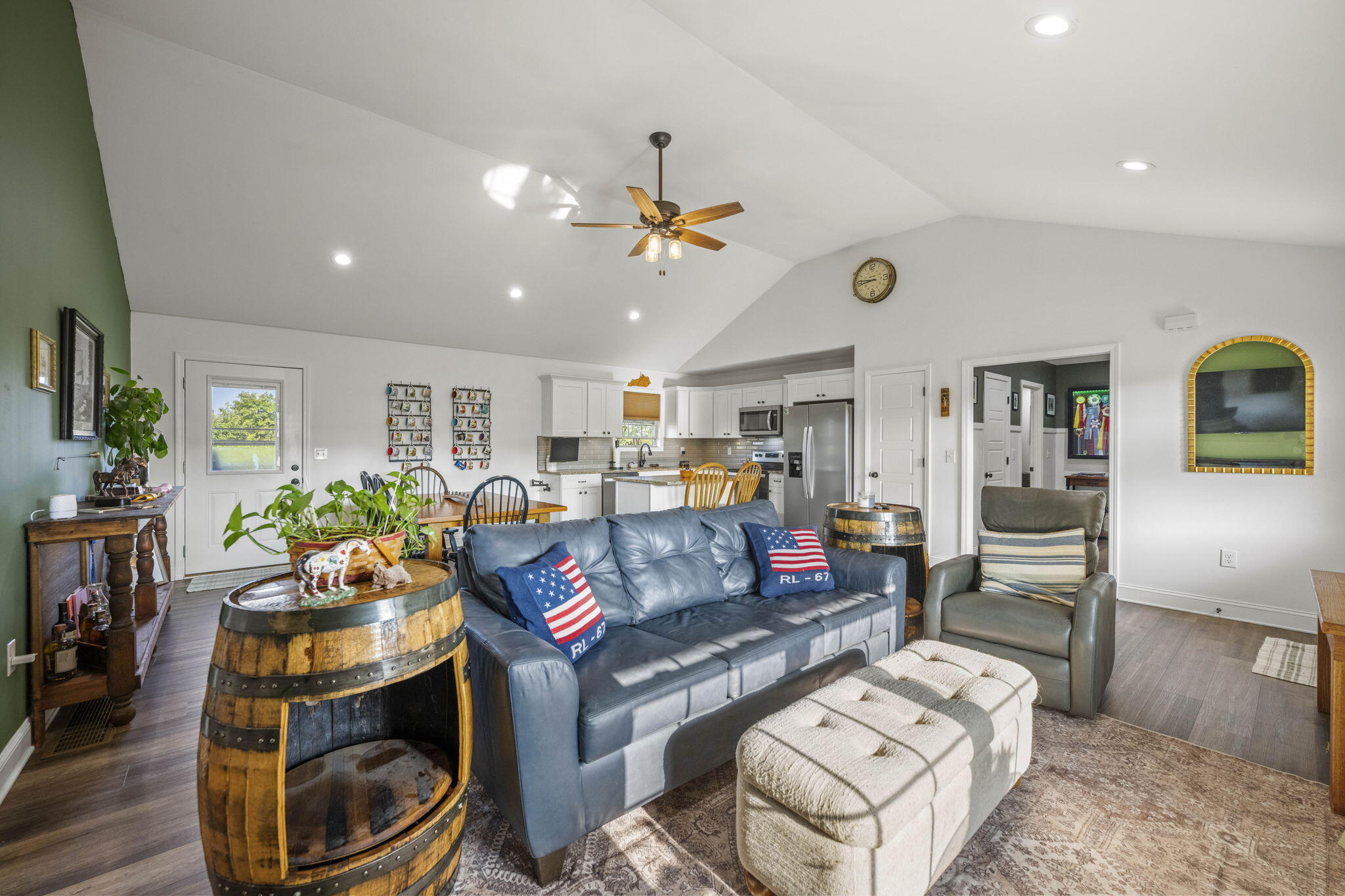 Richmond, Kentucky 40475, United States, 3 Bedrooms Bedrooms, ,2 BathroomsBathrooms,Residential,Active,209091