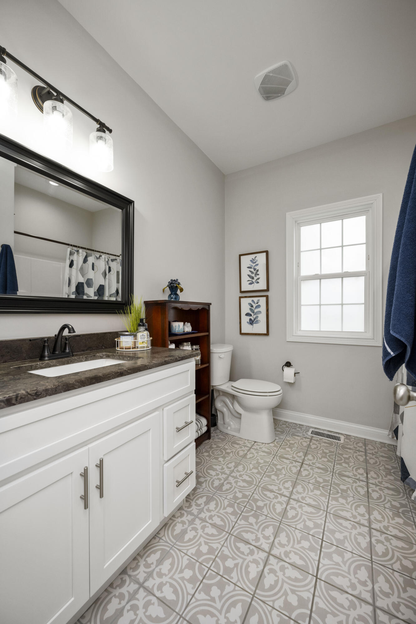 Richmond, Kentucky 40475, United States, 3 Bedrooms Bedrooms, ,2 BathroomsBathrooms,Residential,Active,11084