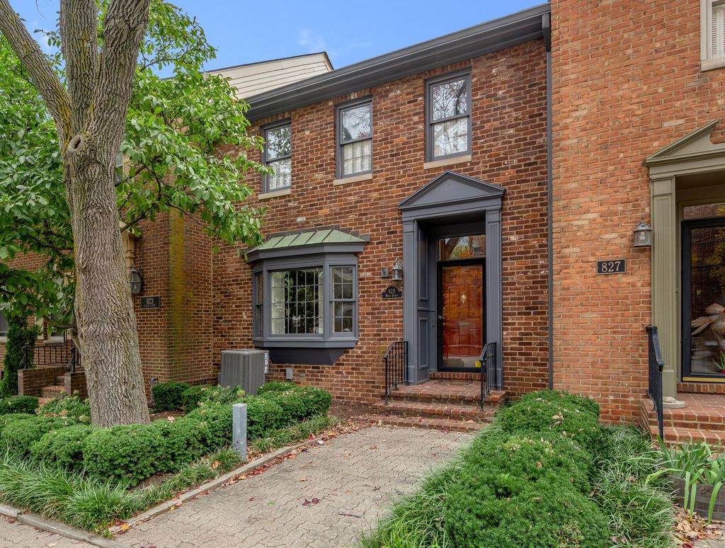 Photo of 825 E Main Street, Lexington, KY 40502 (MLS # 25504829)