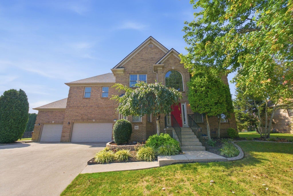 Photo of 505 Park Ridge Drive, Richmond, KY 40475 (MLS # 26025590)