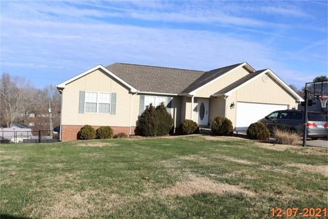 Photo of 565 Prather Drive, Nancy, KY 42544 (MLS # 25503379)