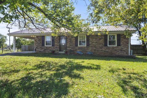 Photo of 324 Dunbar Lane, Richmond, KY 40475 (MLS # 25503310)