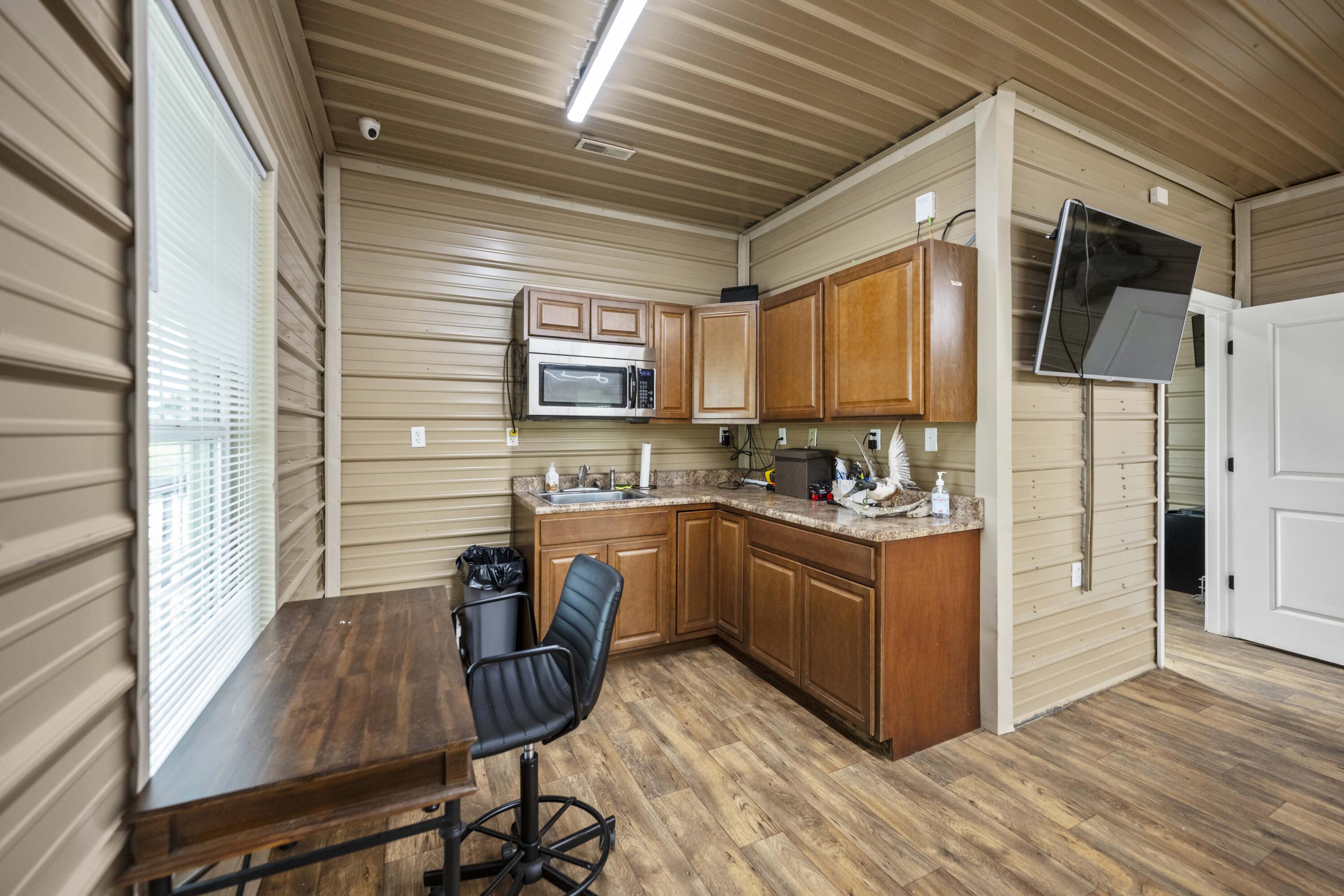 Berea, Kentucky 40403, United States, 1 Bedroom Bedrooms, ,2 BathroomsBathrooms,Residential,Active,116628