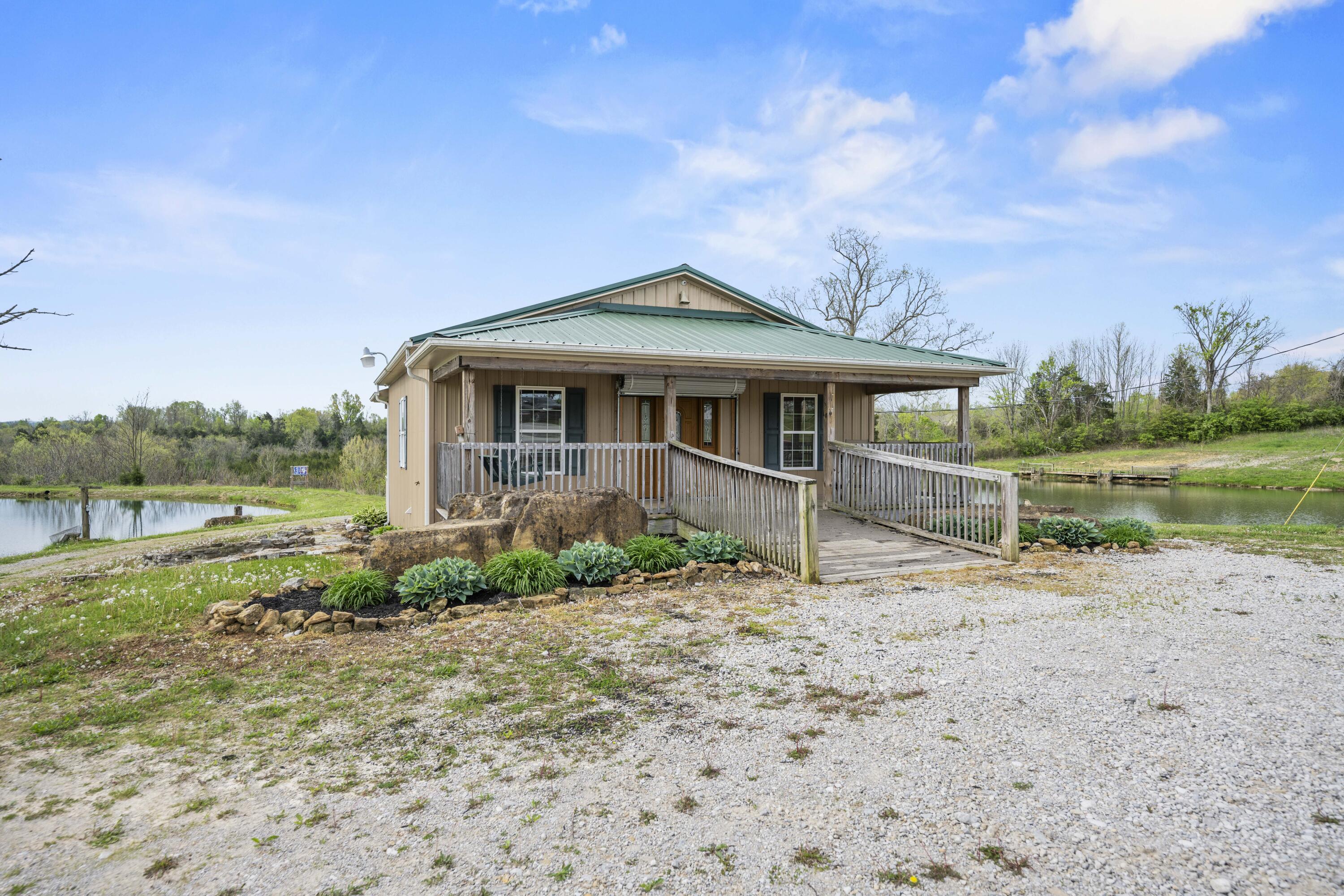 Berea, Kentucky 40403, United States, 1 Bedroom Bedrooms, ,2 BathroomsBathrooms,Residential,Active,116628