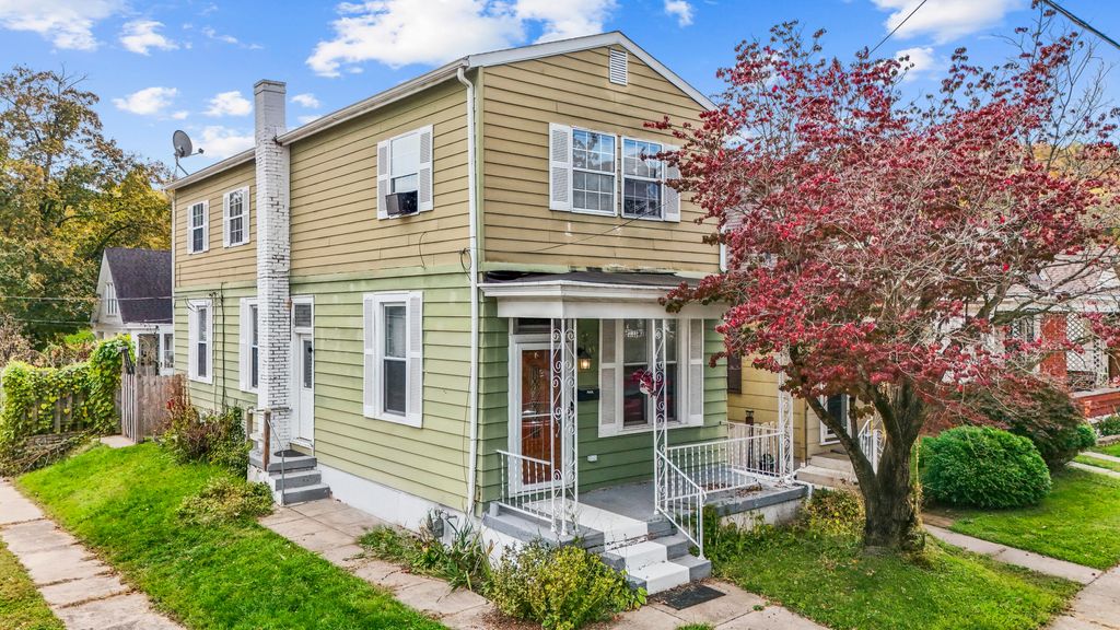 Photo of 199 Kenton Street, Bromley, KY 41016 (MLS # 25504918)