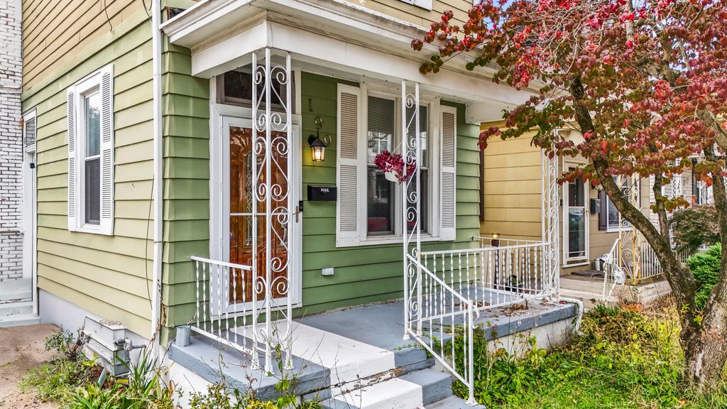 Photo of 199 Kenton Street, Bromley, KY 41016 (MLS # 25504918)