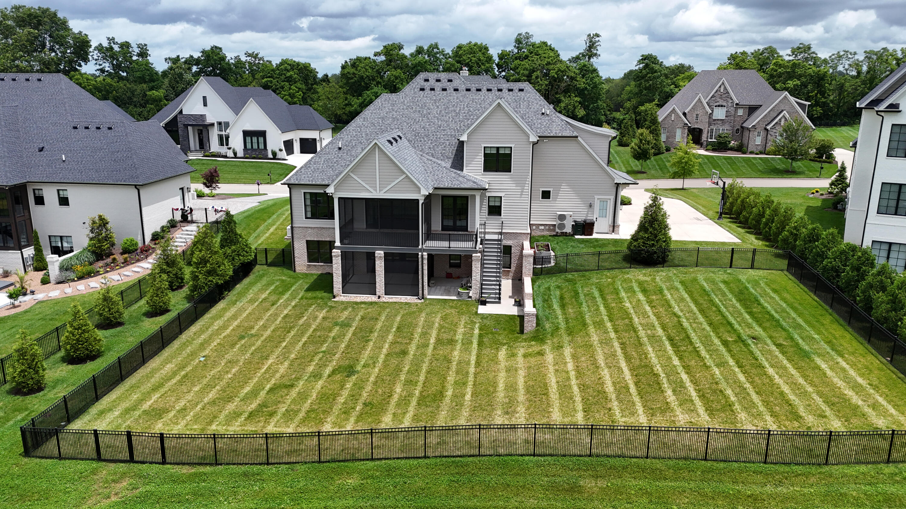 Lexington, Kentucky 40509, United States, 5 Bedrooms Bedrooms, ,5 BathroomsBathrooms,Residential,Active,153789